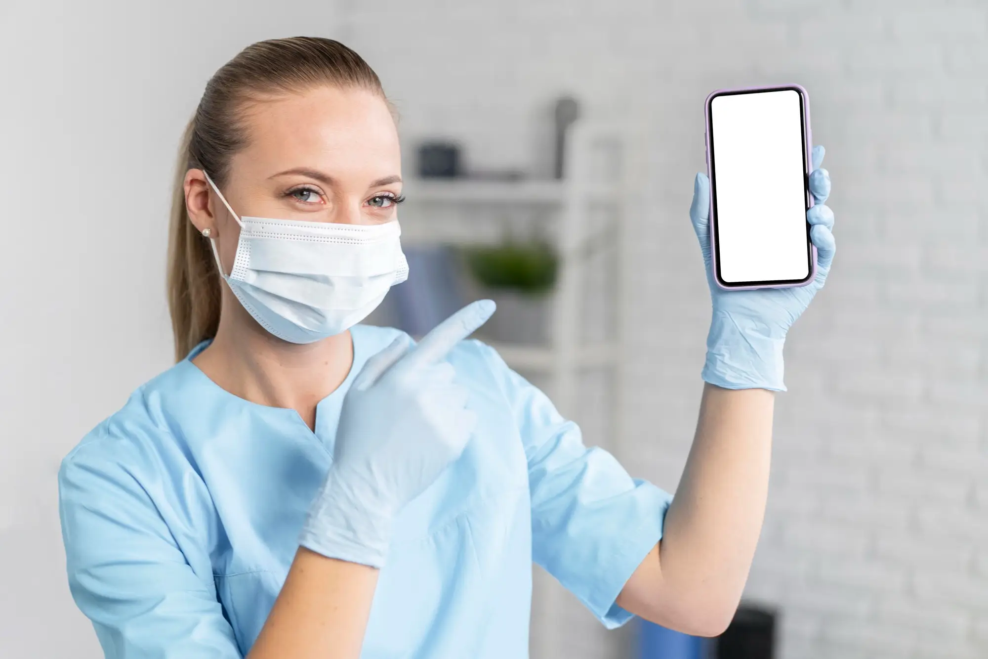 افزایش جذب بیمار، کاهش نوبتهای فراموششده و وفادارسازی بیماران با پیامک